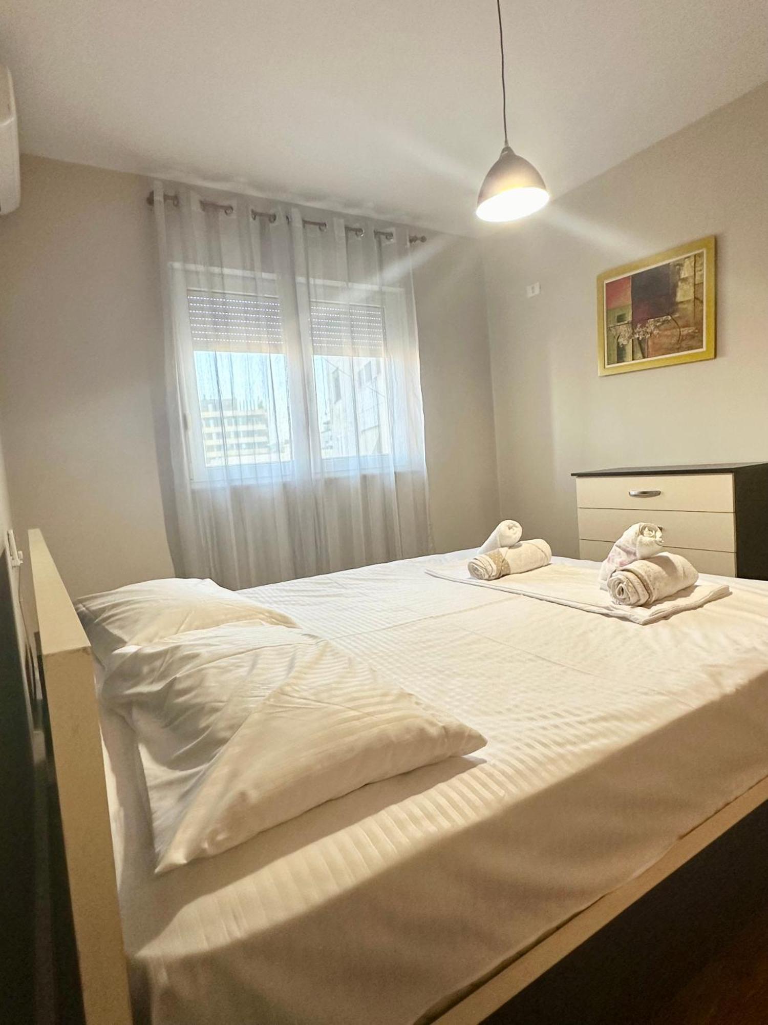 Kk Apartment Air Albania-Centrally Located Tiranë Eksteriør bilde