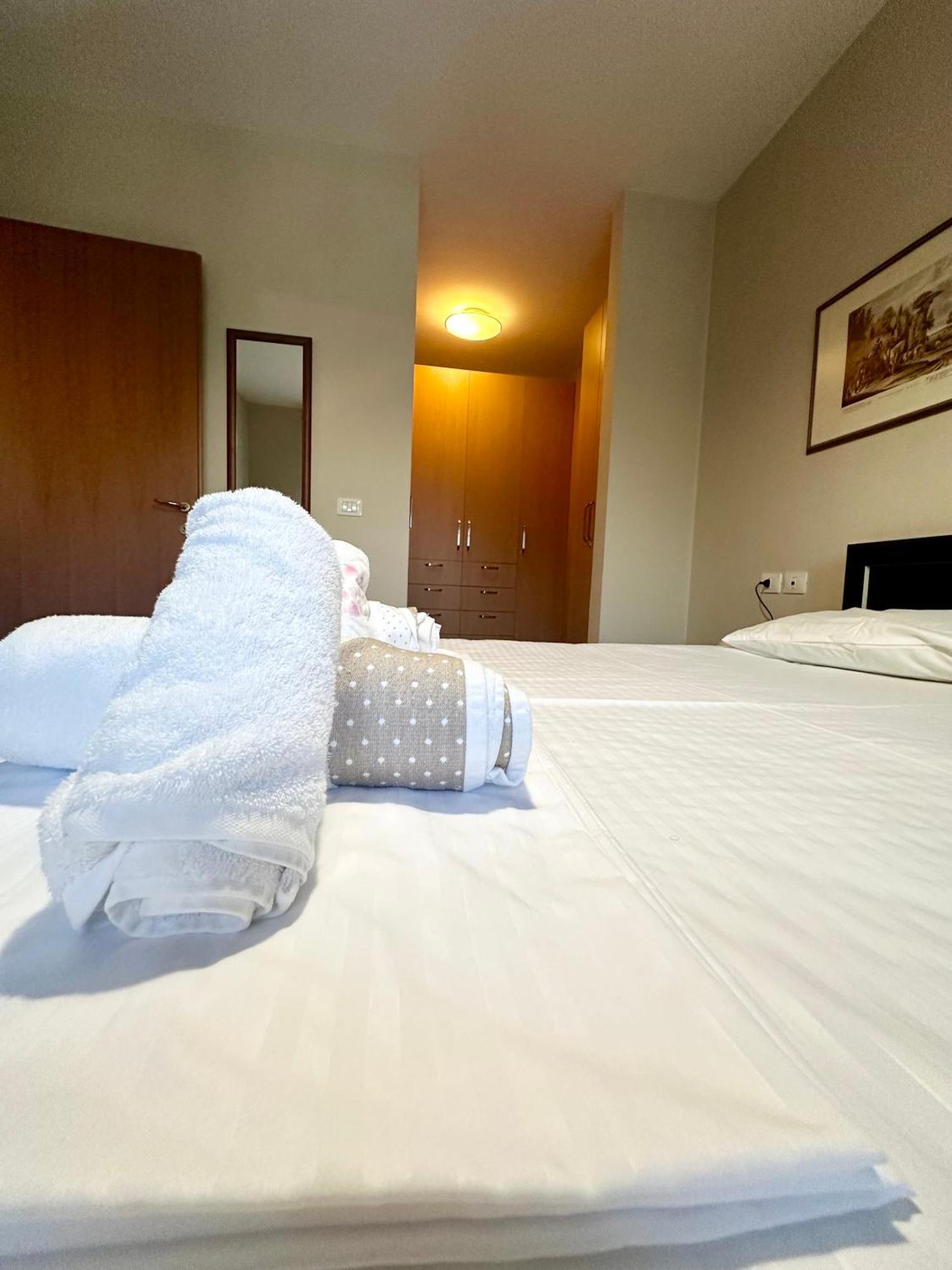 Kk Apartment Air Albania-Centrally Located Tiranë Eksteriør bilde